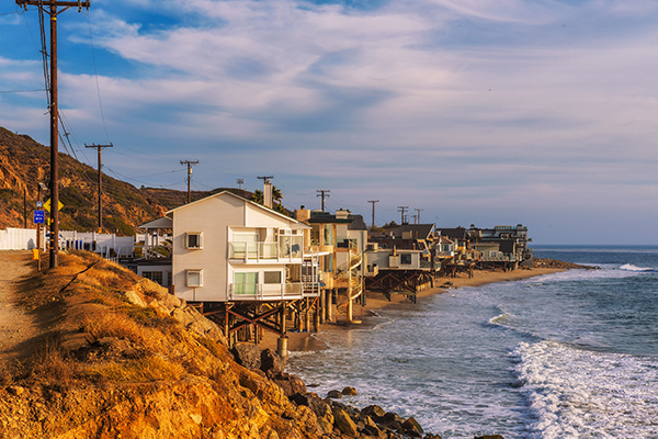 Image: An image of a post and pier house - a type of raised foundation that can be retrofitted